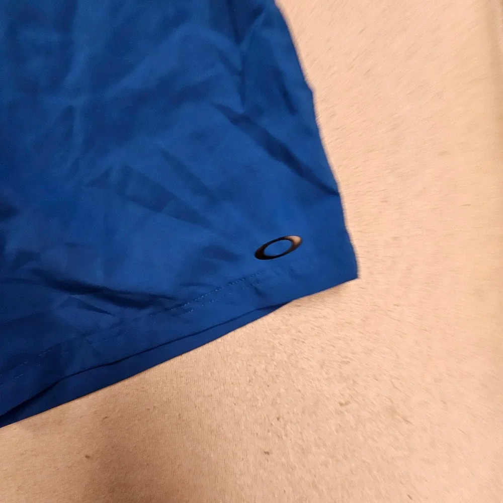 Oakley Mens Performance Fit Athletic Shorts Blue Size 2XL Drawstring Mesh Liner